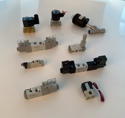 Valvola solenoide 50/60 Hz Ampia tensione per macchine di imballaggio, risposta rapida